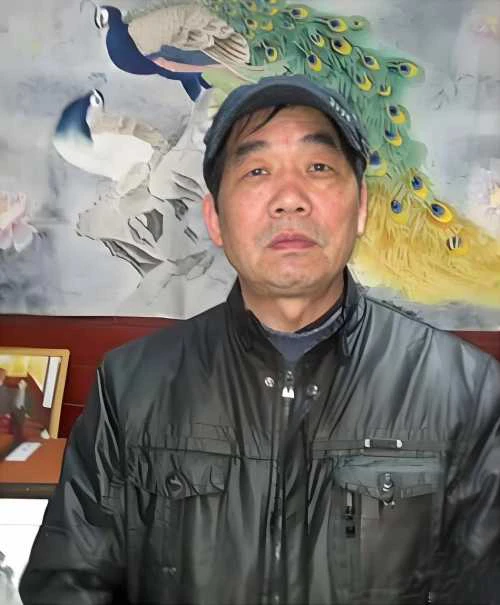 曹乘龙老师的照片，单击鼠标查看大图！